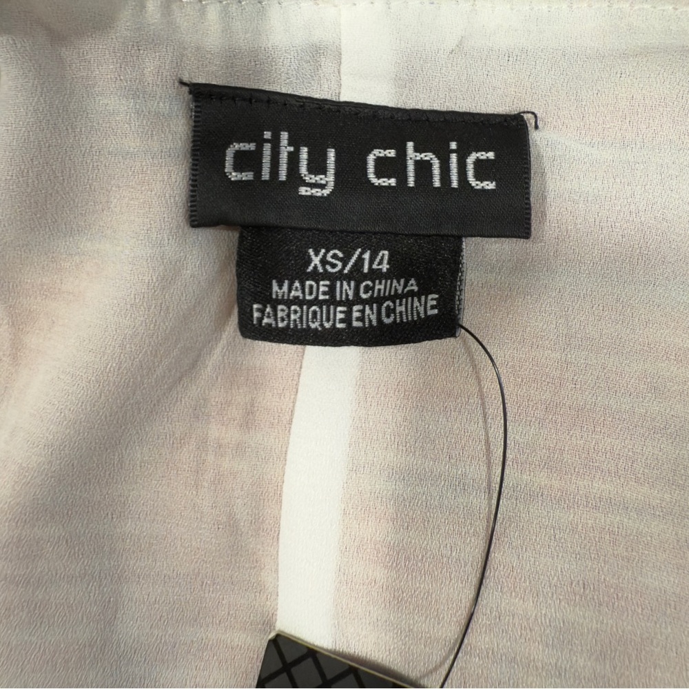 City Chic Dress‎ Womens Size XS/14 Printed Paisley Handkerchief Hem Sleeveless - Picture 5 of 12